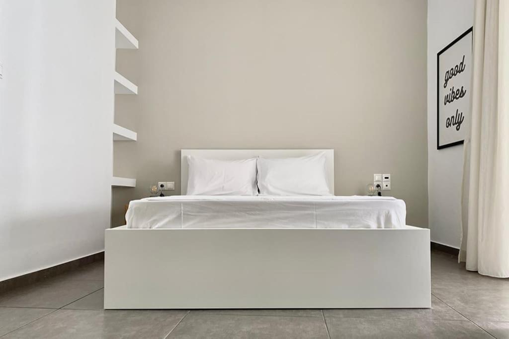 3-bedroom Central, Spacious And Bright Apartment. Héraklion