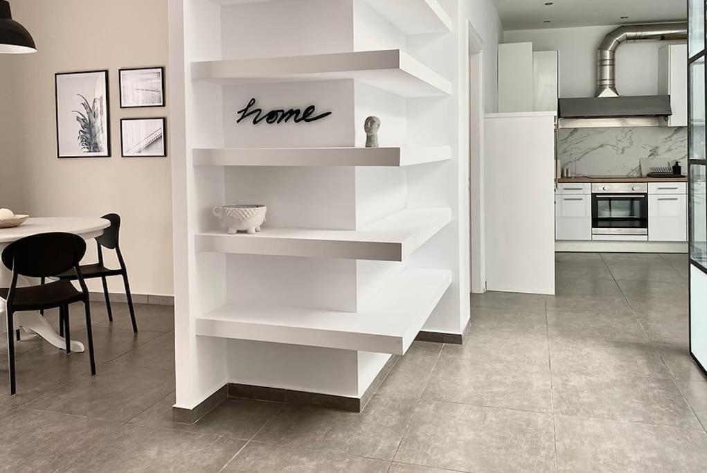 3-bedroom Central, Spacious And Bright Apartment. Héraklion