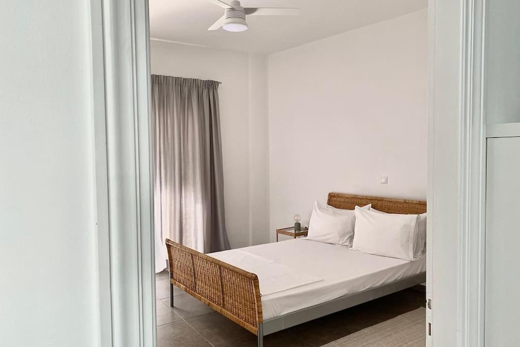3-bedroom Central, Spacious And Bright Apartment. Appartement